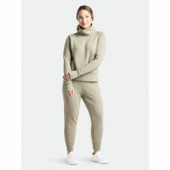 Public Rec Luxe Fleece Pullover | Women's Sage Sweatshirts & Sweaters 9 Public Rec Luxe Fleece Pullover | Women's Sage Sweatshirts & Sweaters -Public Rec Shop unnamed file 133